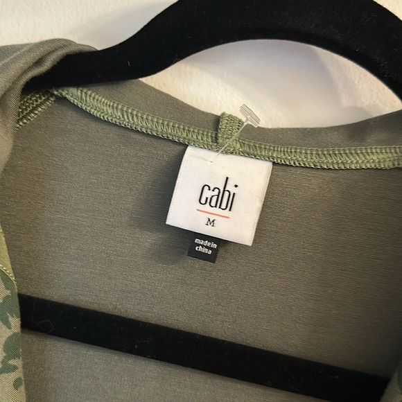 CAbi rare 6030 Marathon Jacket olive green floral camo size medium - Picture 3 of 8